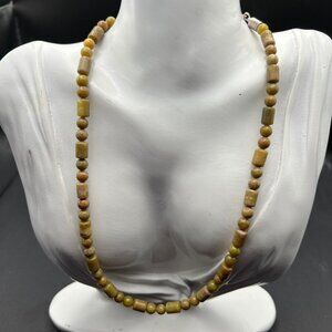 Green‎ Stone Beaded Necklace Round Tube Silver Tone